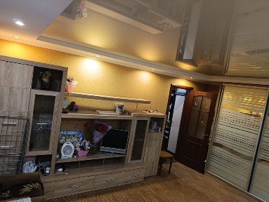 Здам 1 кімн квартиру з гаражем