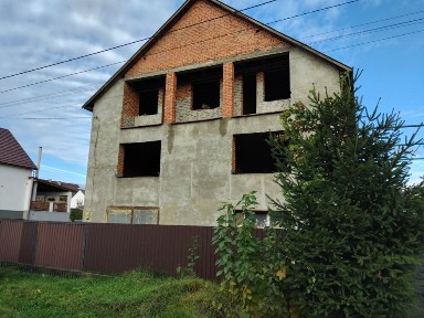 Продаю будинок у Свалява Закарпатської