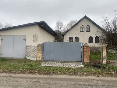 Продам 2-поверховий будинок у смт Брусилів (70 км від Києва)