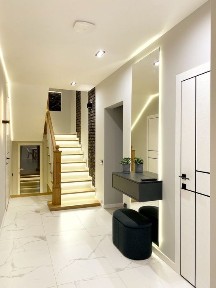 Дизайнерський будинок у мальовничому місці біля Івано-Франківська