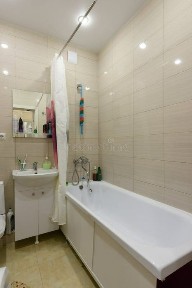 Оренда 3 кімнатної квартири Сихів