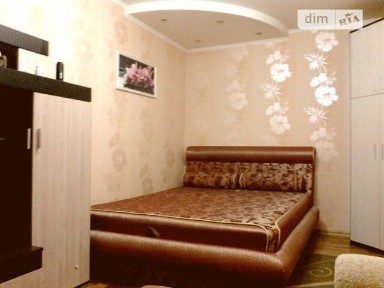 Здам подобово 1к квартиру на вул. Петропавлівська 96 • ID 33177381