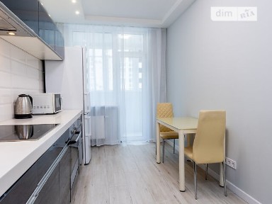 Драгоманова вулиця, район Дарницький, Київ, метро Позняки, вул. Драгоманова 2А • ID 32232875