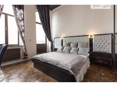 Здам подобово 1к квартиру на пров. Грабовського 4 • ID 28931277