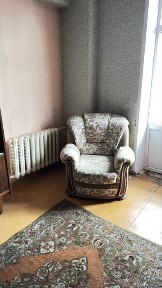 Сдам 2 комнатную квартиру центр площадь