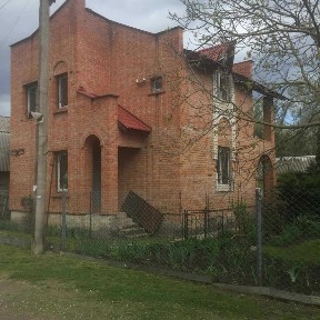 Ключі в АН. Продаж будинку в дачному кооперативі. Біля річки і лісу.