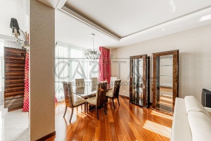 Київ, Печерський, вулиця Андрія Верхогляда 18А