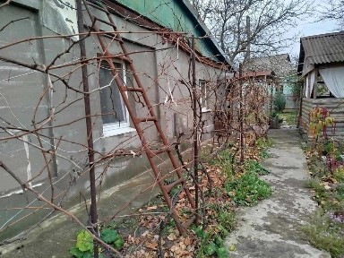 Продається затишна частина будиноку