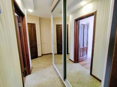 Продається 2-кімнатна квартира