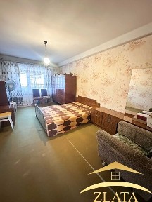 Продаж 3-к квартири вул. Шкільна, Малий ринок