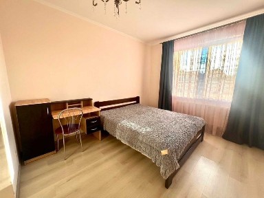 Оренда 1 кімнатної квартири в новобудові вул Яцкова