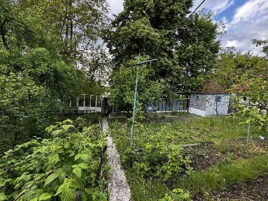 Продам дачу - садовое товарищество искра-2