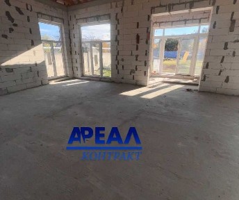 Продам будинок в Комунарському районі.