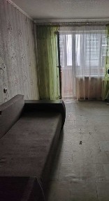 Срочно 1-кімнатна квартира вул. Миколи Ткачова (Мухіної)