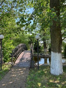 Оренда будинку, з садом та озером, Рожни.