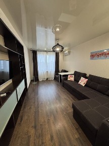 Київ, Дарницький, Григоренка 12А