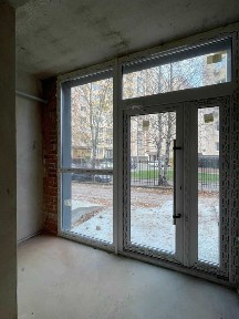 Комерція з окремим входом у новобудові!