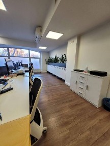 Оренда офісу 270 кв. м з окремим входом вул. Скоропадського 39.Центр AA