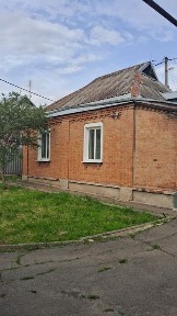 Продаж будинку в місті