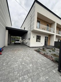 Продаж затишного будинку в м. Тячів