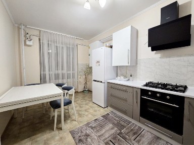 Оренда 1к НОВОБУДОВИ, ГОЛОВНА (ЖК АТЛАНТ), ГАЗ КОТЕЛ, укомплектована!