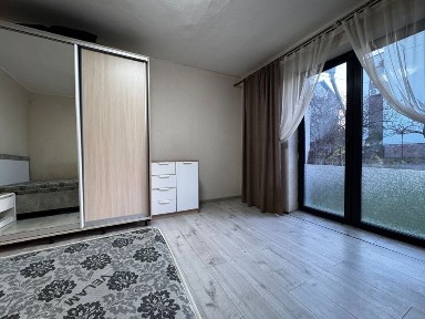 Оренда будинку по вул. Втіхи (ТВАРИНИ БЕРУТЬ)