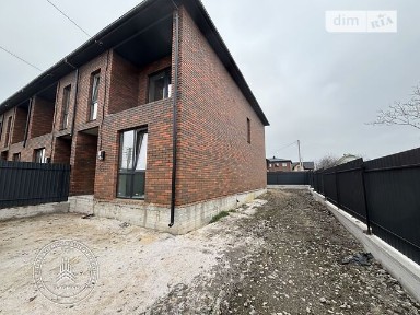 Продаж 2 поверхового таунхауса з ділянкою на 1.5 сотки, 120 кв. м, 4 кімнати, на вул. Калинова • ID 33692962