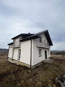 Продаю новий будинок в передмітсі Долини