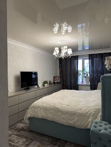 Продаж • 3-кімнатна • Центр • Є-програми