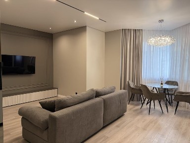 Київ, Печерський, вулиця Андрія Верхогляда 14а