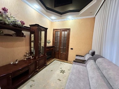 Дво кімнатна квартира в Центрі