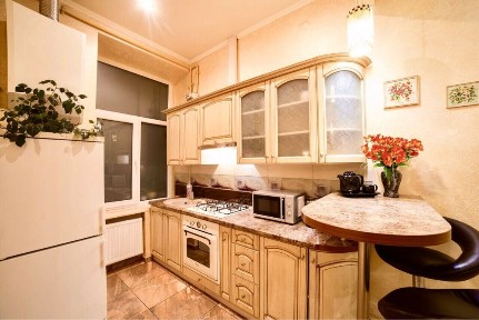 ЦЕНТР- тц ФОРУМ, тц Ашан, дуже затишна квартира.