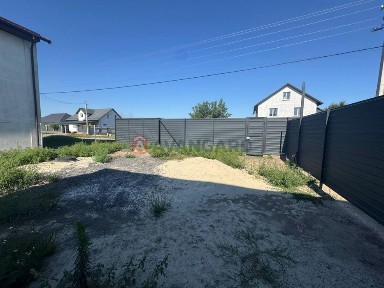 Продаж сучасного дуплекса