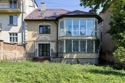 Продаж будинку, вулиця Чупринки ( Цегельського)