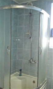 Пр. Науки, дом, двор с местом для авто, 8500 грн