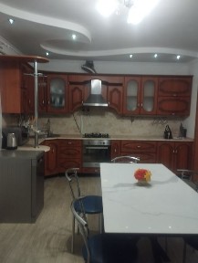 АН Сдается 2 эт. дом центр