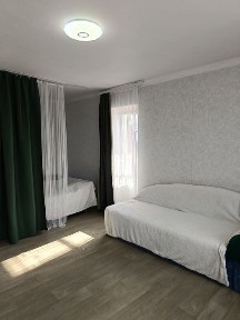 Продам 1 квартиру, косметичний ремонт, вул. 6Грудня 135