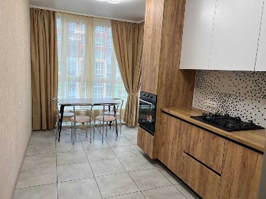 Світла, затишна квартира з ремонтом 40 м. кв., Добре місто-2.