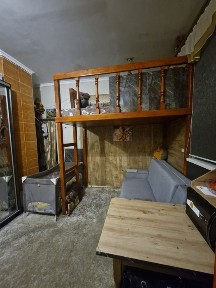 Продається квартира в приватному будинку.