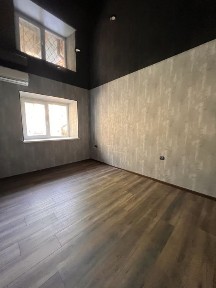 Оренда окремої будівлі під готел, хостел, або офіси