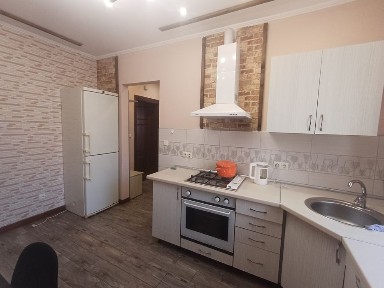 Оренда 1 кім кв в районі вул. Тичини.