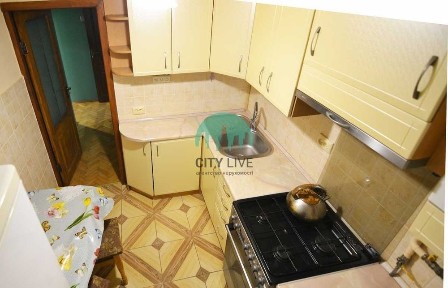 Оренда 2-кім квартири по вул. Набережна (М)