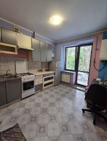 1- кім. кв. вул. Галицька за мостом, біля АТБ