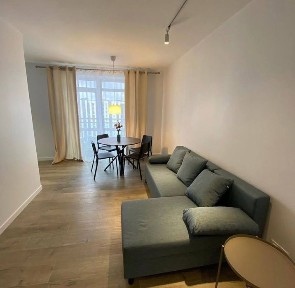 Оренда стильної 2 км квартири поруч з озером