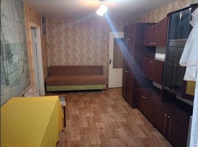 Здається 2 кімнатна квартира на Зеленій