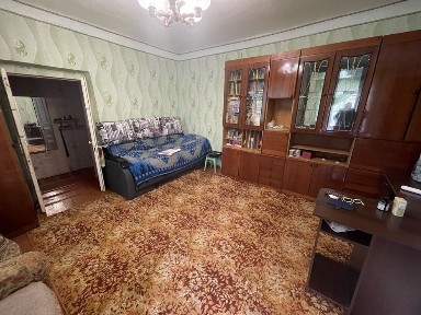 Продається 1/2 будинку р-н Сонячного парку