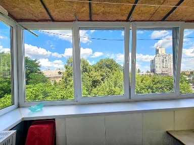 Світла 3к квартира в центрі | Делегатський 3 | Цегляний буд. | 5 пов.