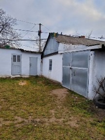 Будинок на Богополі до річки