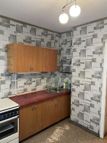 Продам 1 кім. Кв. По проспекту Свободи 81 А