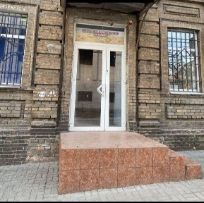 Здам в оренду приміщення комерційного призначення. Район Анголенко.